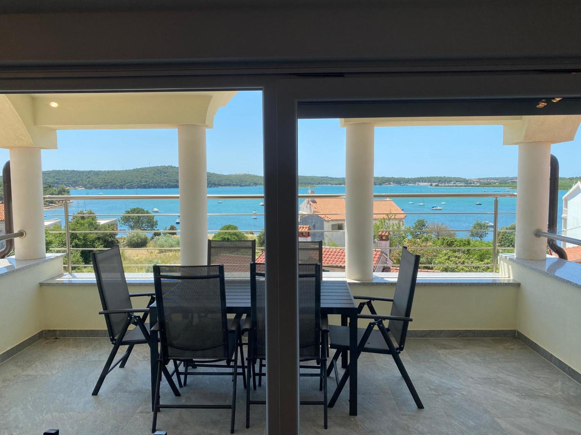 Villa Livi - Luxury Sea View Appartments Medulin Exterior photo